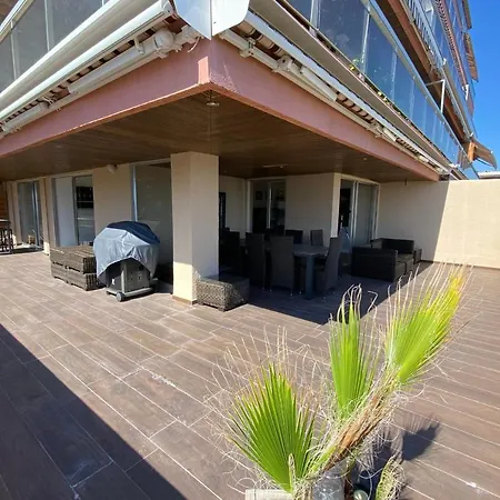 Beautiful 2br With Ac And Terrace Overlooking Ajaccios Bay Welkeys