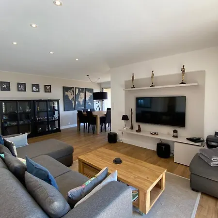 Beautiful 2br With Ac And Terrace Overlooking Ajaccios Bay Welkeys *